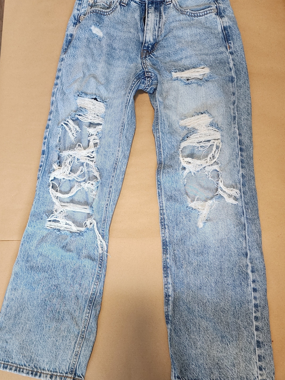 Areo High Rise Baggy Distressed Jeans